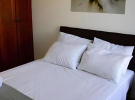 Apartamento região central, hotel v destinaci Dourados