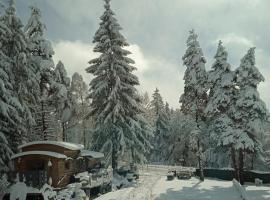 Domaine de la Mamounette, Hotel in Champclause