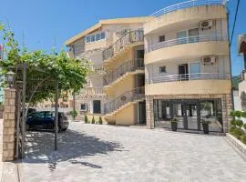 Villa Dana、バールのアパートメント