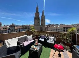ATICO Catedral Barbacoa y Aire sin ascensor By Apartamentos Logrono