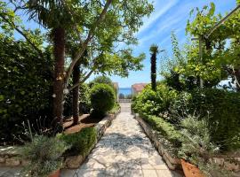 Apartmani Pavat, hôtel à Dramalj