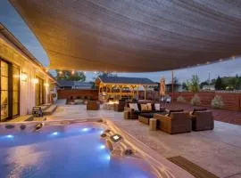 Flora Vina - Country Home with Vineyard Views