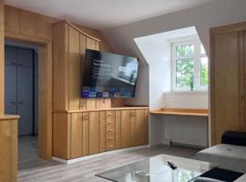 ROYAL RACiNG SUiTE, hotel in Judenburg