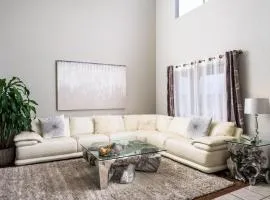 Spacious 4 BR House in Centennial