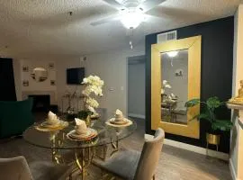 Hollywood Apartments Mario & No Themed With Pool FREE parking and WIFI