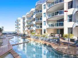3 Bedroom Apartment with Lift