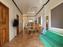 LaCasita 2BD Vacation Home with Starlink, vila v destinaci Catarman