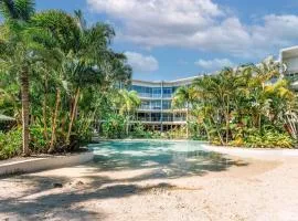 Sunset Views - Spacious Getaway