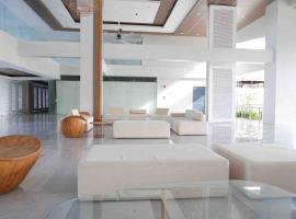 Yvonne Condo at Primeworld Lapu Lapu, Mactan Cebu, hotel v destinaci Agus