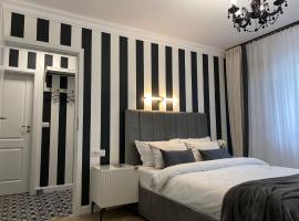 Studio Luxury Black & White, מלון באלבה יוליה