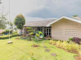 RedDoorz at House Of Dirga Cisarua Puncak, hotel v destinaci Brujul
