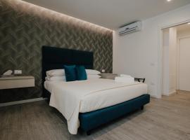 Marcone Luxury Rooms - Il giardino di pietra, hotel a Trani
