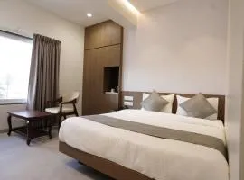 A Square Executive Hotel