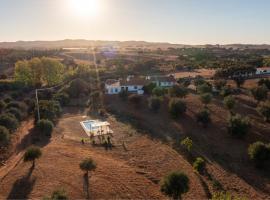 Além Monte Retreat, Peaceful Hideaway on the Alentejo Coast, ξενοδοχείο σε Colos