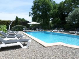 Hotel Les Oliviers, hotel v destinaci Draguignan