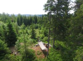 토르스뷔에 위치한 호텔 Cozy forest cabin with amazing mountain view