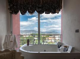 FEMME noir LUXURy spa EXPERIENCE, Hotel in San Nicola La Strada