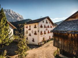 Maierhof, hotel v destinaci La Valle