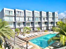 Bocobay Las Islas Condos, hotel en Palm-Eagle Beach