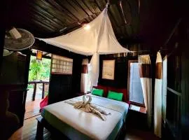 Leaf House Bungalows