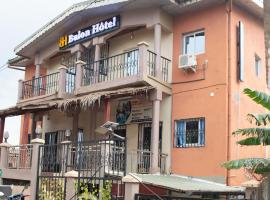 BULON Hôtel, hotel v destinaci Awaé I