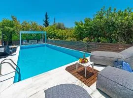 SUN VILLA GLYFADA