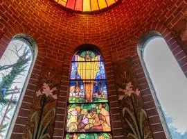 La Chapelle de verre, un lieu unique au monde