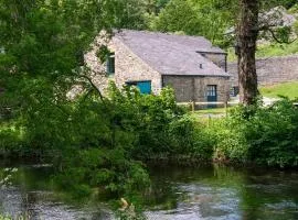 Kingfisher Cottage Upperdale Peak District
