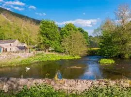 Greenhills Cottage Upperdale Peak District