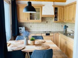 Ferienwohnung Gemmiblick，位于洛伊克巴德的酒店