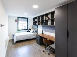 New Era Living - Private Rooms next to Bramall Lane