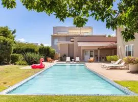 Bocobay Catalina Beach House