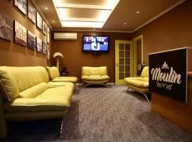 Moulin Bleu Rooms