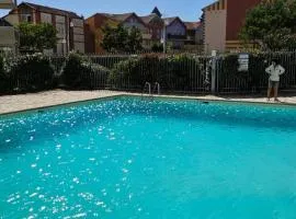Vue Panoramique sur Bassin,Piscine et terrasse