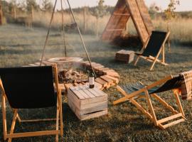 Śliwkowy Sad-Plum Orchard-Jura โรงแรมในMirów