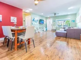 Stylish Pool Home near Beach Family-Friendly Fun