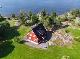 Beach villa 4 soverom, βίλα σε Nord Måkerøy