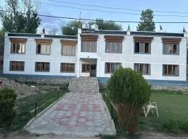 Kushu Guest House