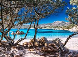 Casa Indipendente nel Cuore della Costa Smeralda Comfort per Famiglie e Gruppi, hotel v destinaci Arzachena