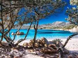 Casa Indipendente nel Cuore della Costa Smeralda Comfort per Famiglie e Gruppi