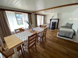 Cozy 2-Bedroom Bungalow, hotel v destinaci Interlaken