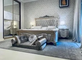 Luxury design apartments in the center of Kiev