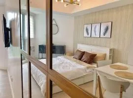 Modern & Minimalist Space Azure North Residences
