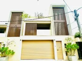 villa by mount