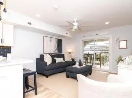 NEW 3BR-3BA Beach Block with Parking