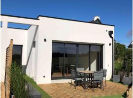 La villa Pontivyenne, hotel v destinaci Noyal-Pontivy