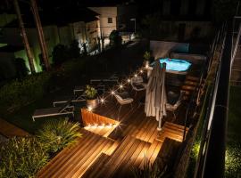 Gîte les grandes lauzes, hotel v destinaci Espalion