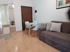 Glen's Apartament at Qerret Beach