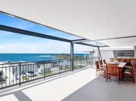 The Palms Yamba - Overlooking Convent Beach