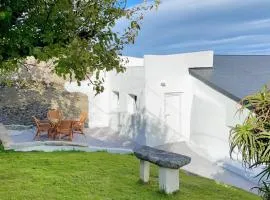 The Cliffs - La Maison du Puits